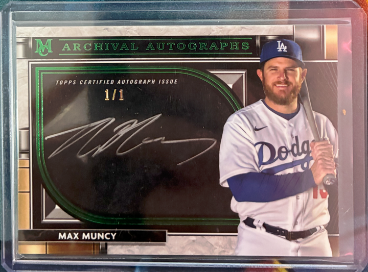2021 Topps Museum Collection Baseball - Max Muncy AA-MM - Archival Autograph Green Parallel 1/1