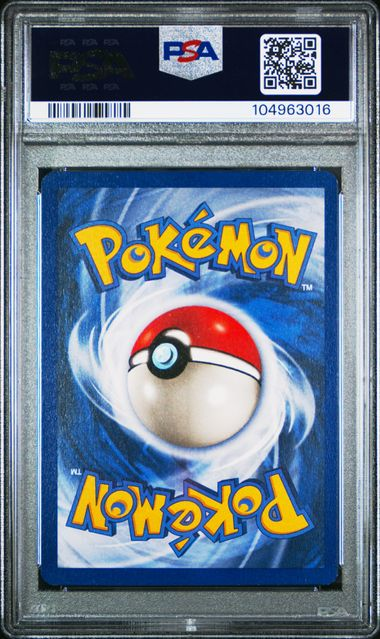 Moltres - 12/62 - Fossil 1st Edition Holo  - 1999 Pokemon - PSA 7